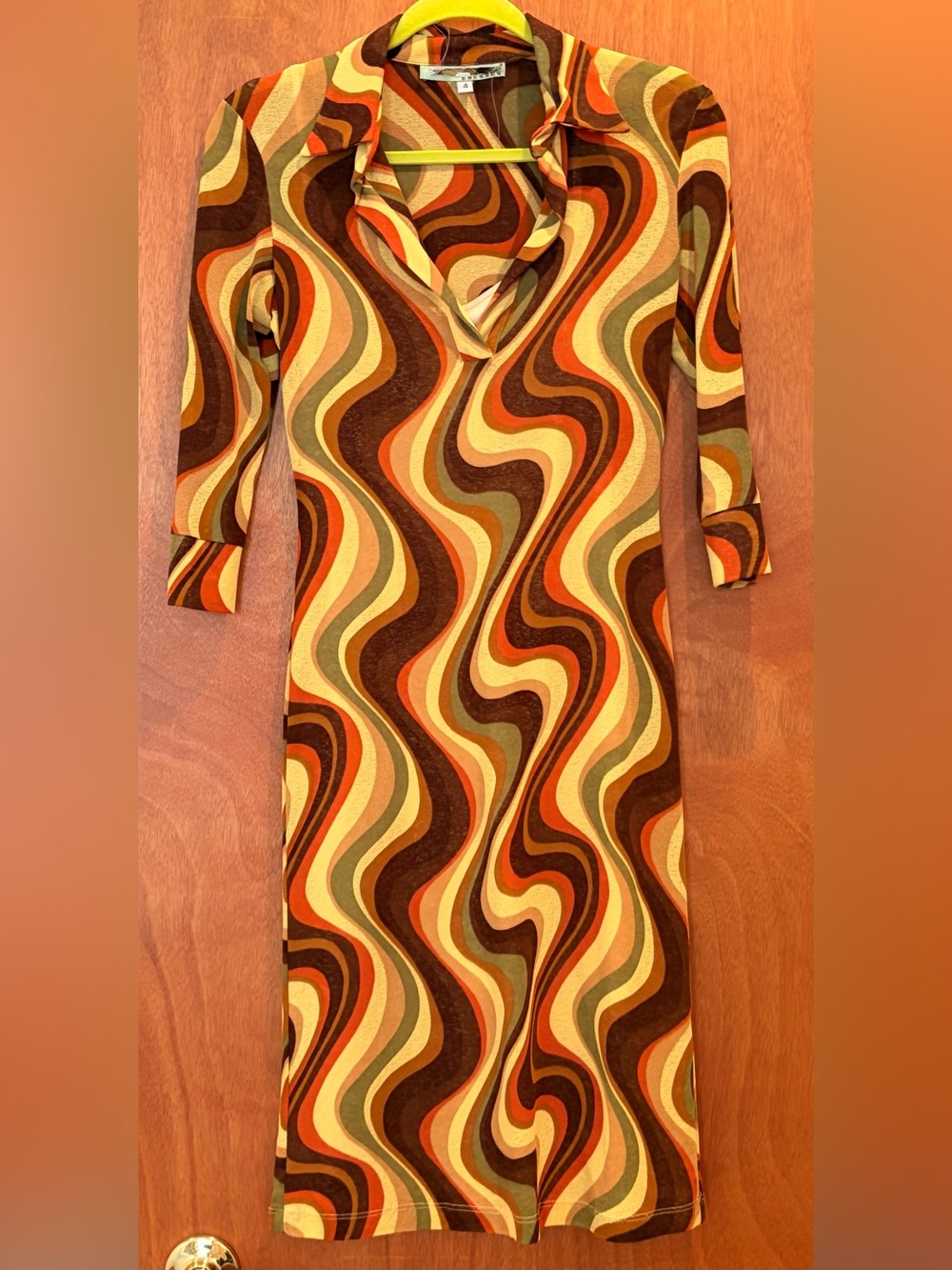 Retro Wave-Print Midi 3/4 Sleeve Dress in Brown & Orange, Size 4/S